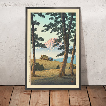 Ein gerahmtes Bild von Abend in der Tago-Bucht mit dem Fuji von Hasui Kawase, 1935