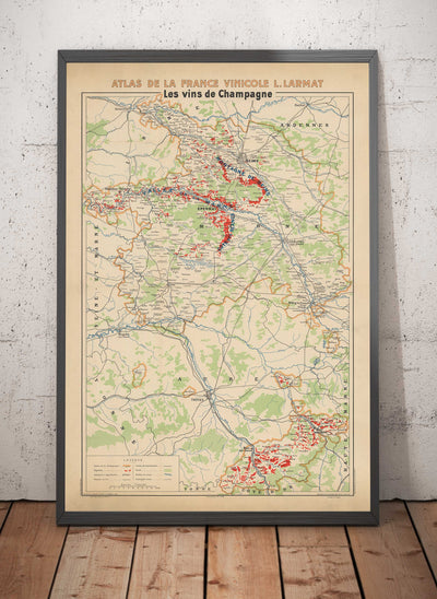 Ancienne carte des vignobles de Champagne, France, 1944 par Louis Larmat - Reims, Epernay, Troyes, Chatau-Thierry, Bar-Sur-Seine