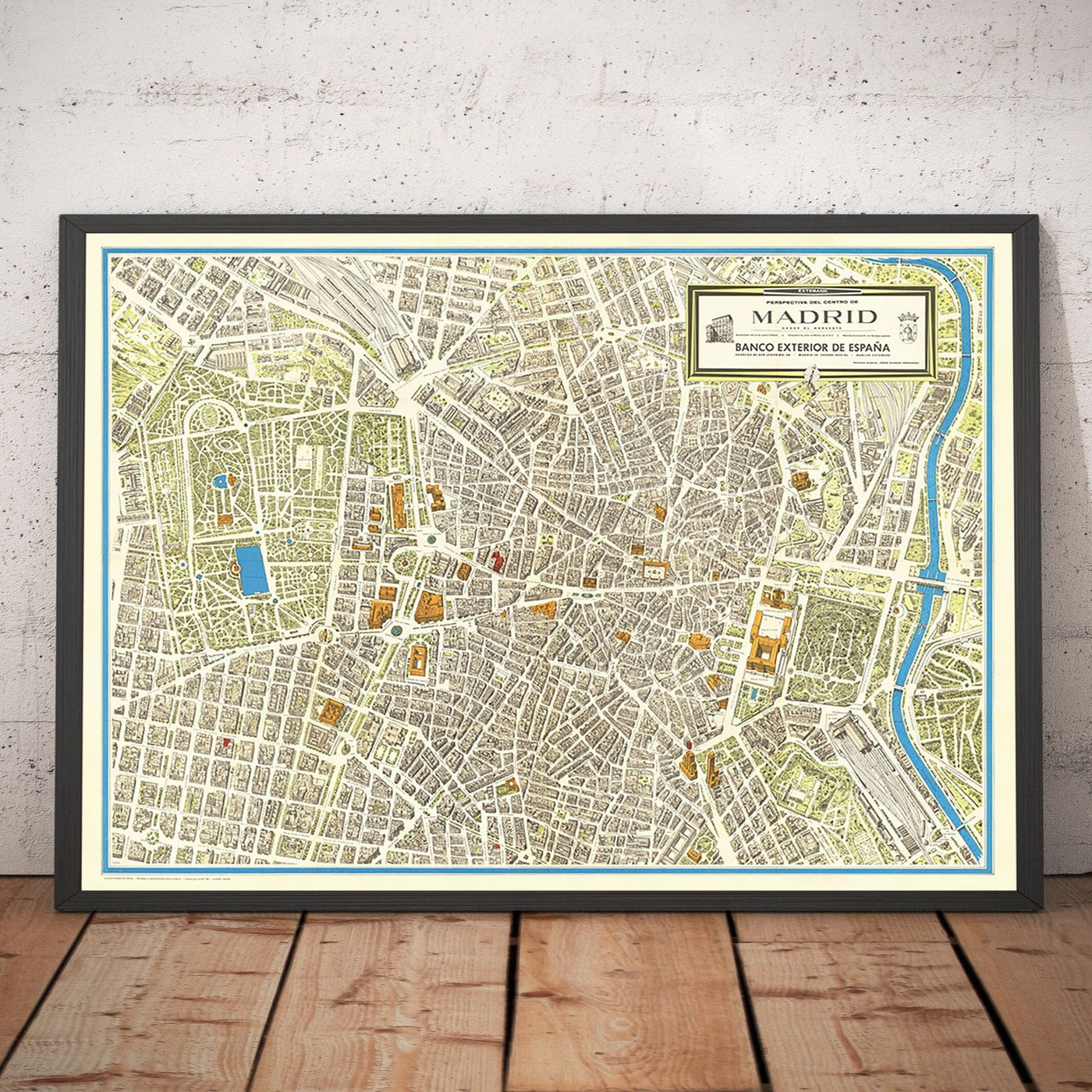 Mapa antiguo de Madrid, 1966 por Hernández - Palacio Real, Teatro Real, Museo Nacional, Plaza Mayor, El Retiro, Palacio de Cristal