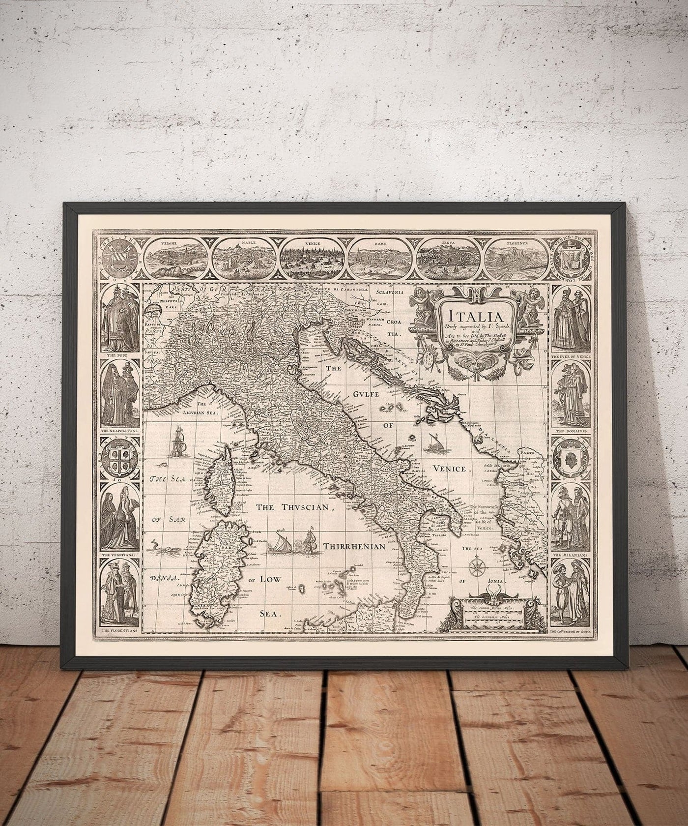 Alte monochrome Karte von Italien, 1627 von John Speed ​​- Korsika, Sardinien, Sizilien, Venedig, Rom, der Papst
