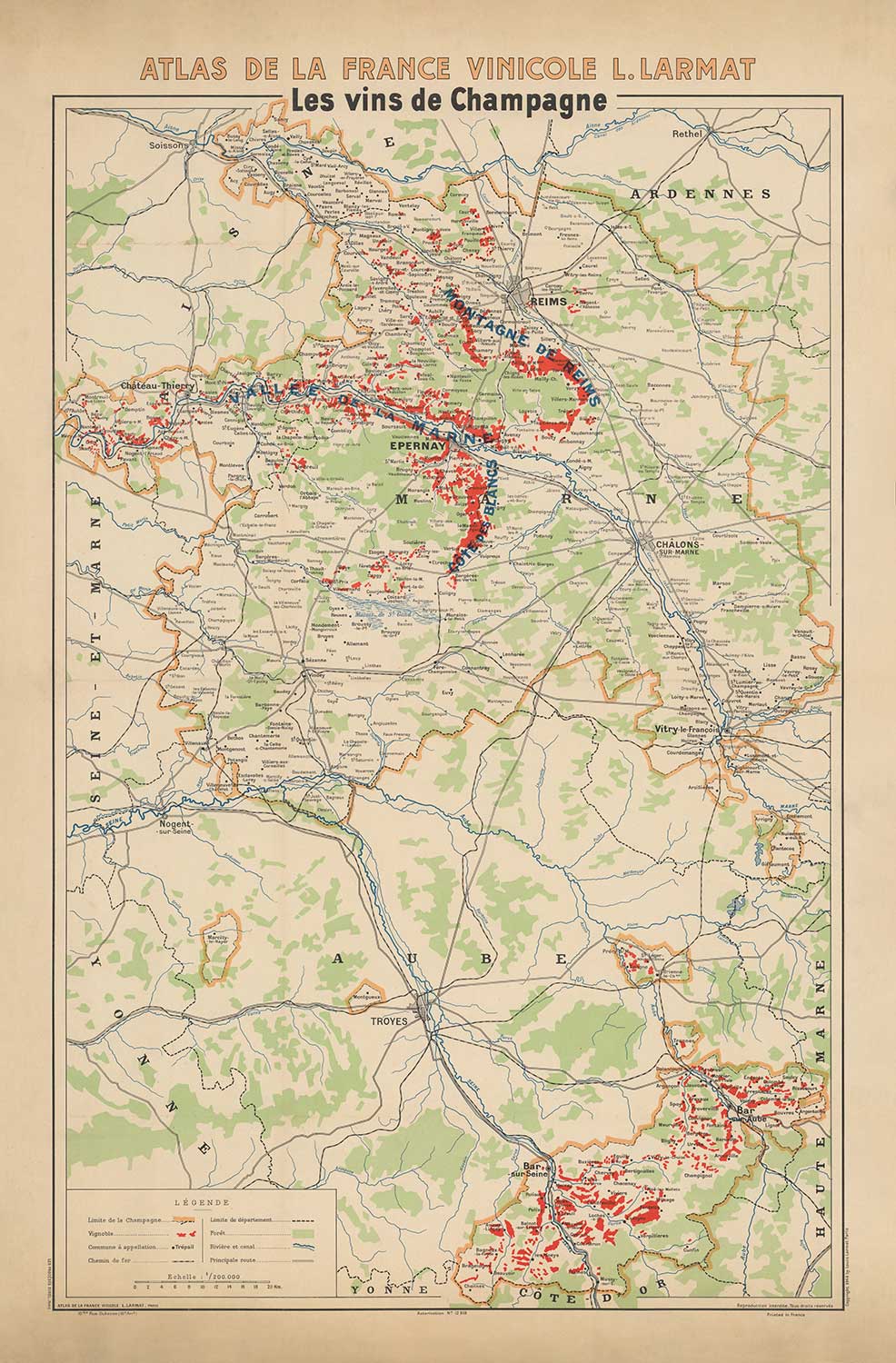 Ancienne carte des vignobles de Champagne, France, 1944 par Louis Larmat - Reims, Epernay, Troyes, Chatau-Thierry, Bar-Sur-Seine