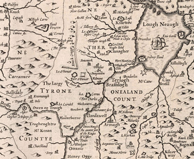 Mapa monocromático antiguo de Ulster, Irlanda del Norte en 1611 por John Speed ​​- Belfast, Derry (no Londonderry), Condado Antrim y Down